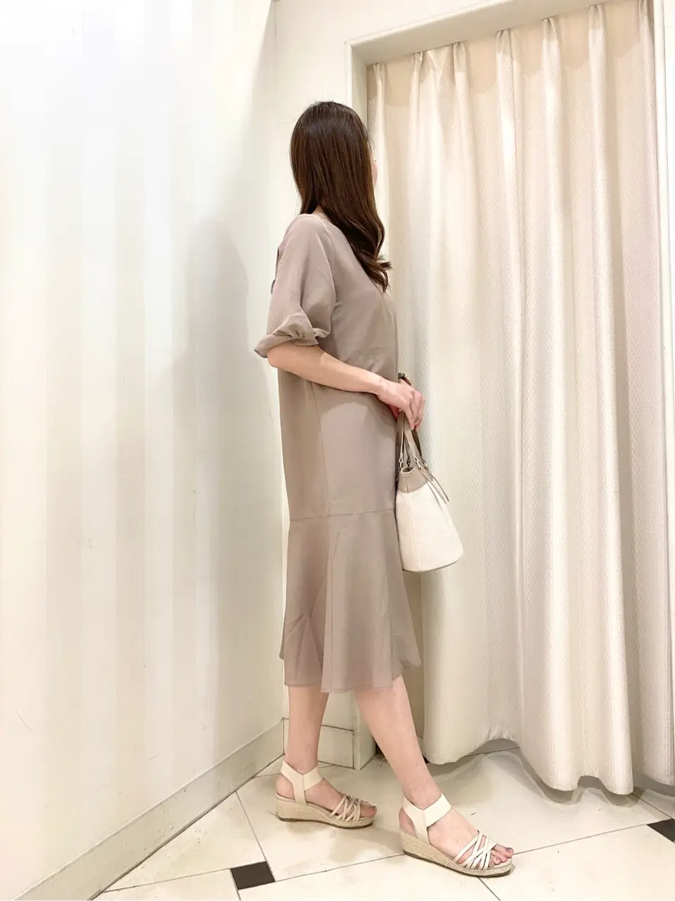 ANY SIS 金井 コーディネート画像