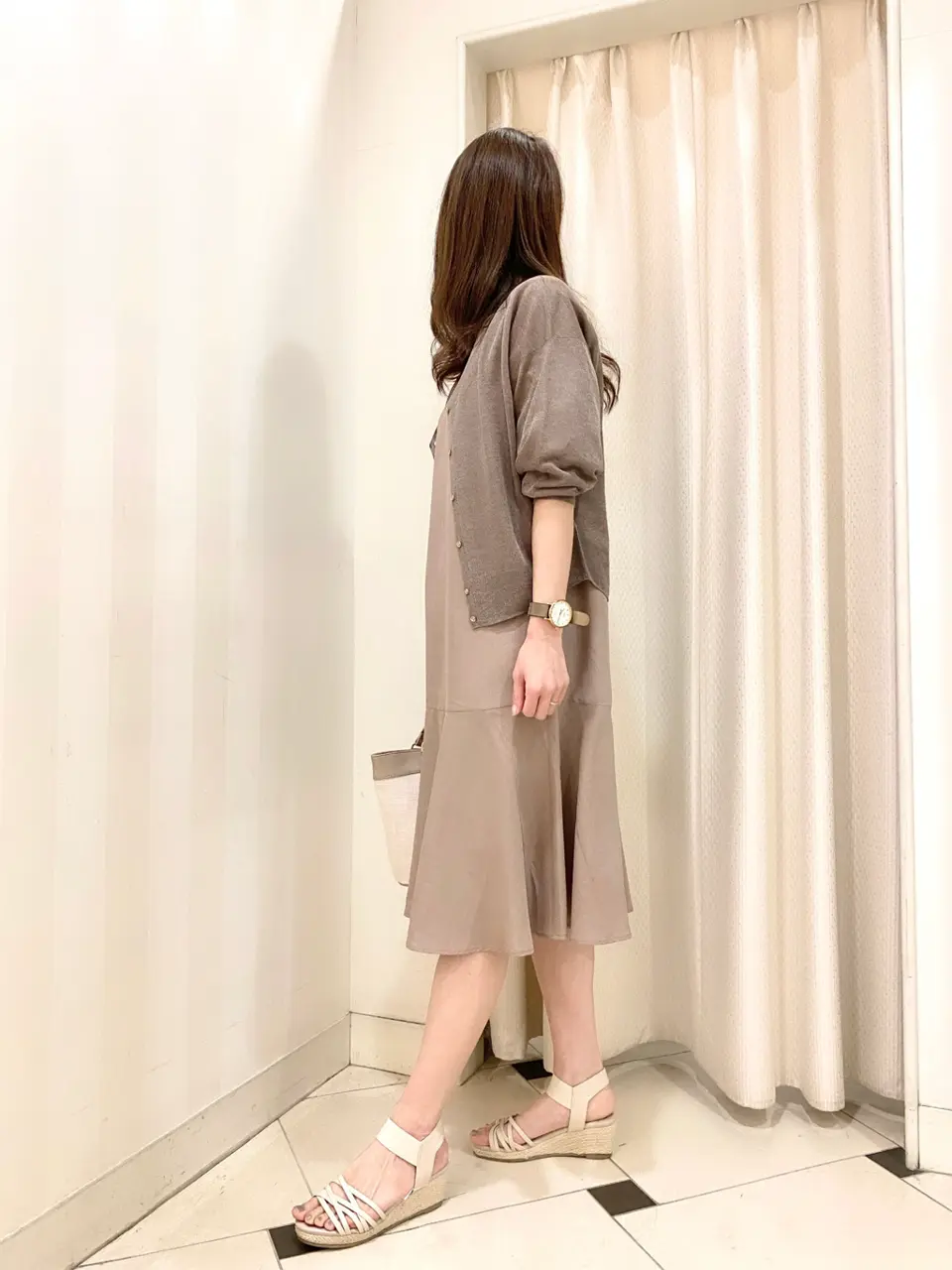 ANY SIS 金井 コーディネート画像