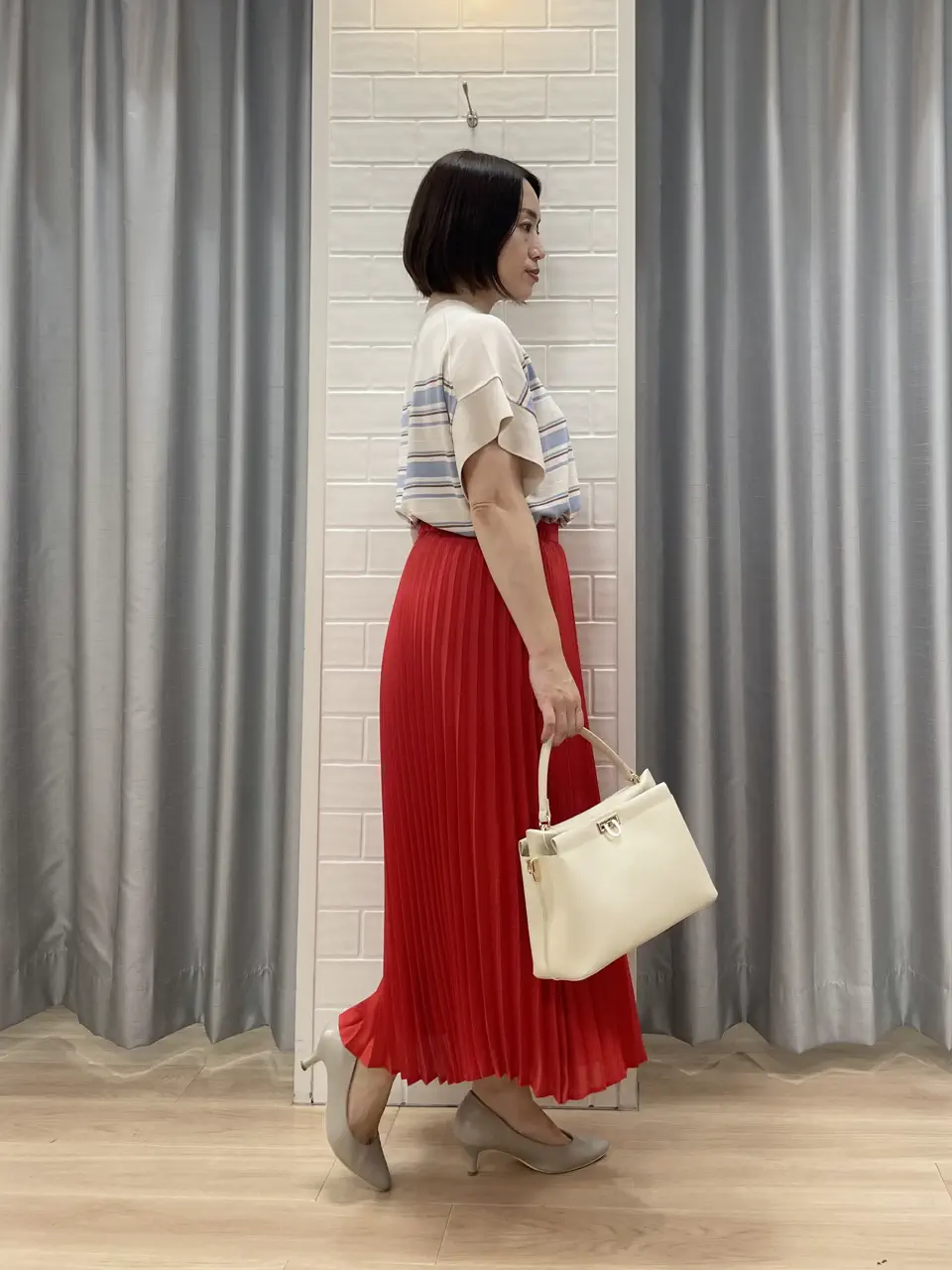 ANY SIS 丸岡 コーディネート画像