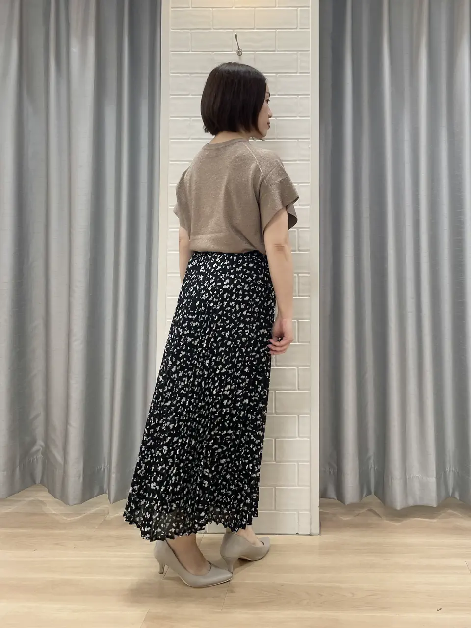 ANY SIS 丸岡 コーディネート画像