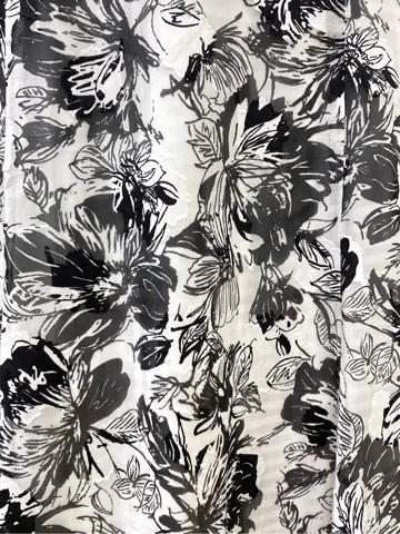 ANY SIS STAFF コーディネート画像