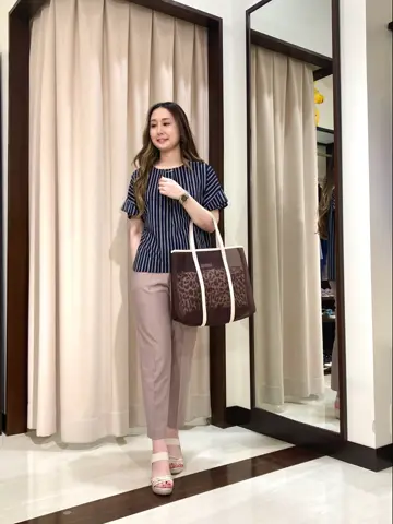 ANY SIS STAFF コーディネート画像