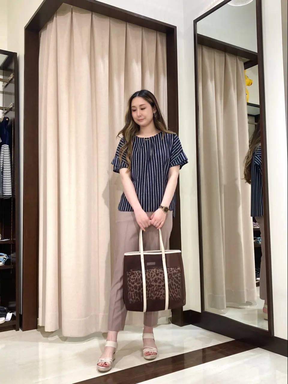 ANY SIS STAFF コーディネート画像