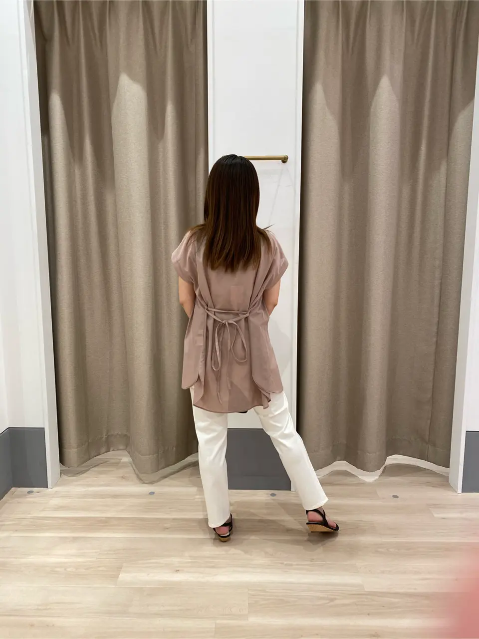 ANY SIS 瀬野 コーディネート画像