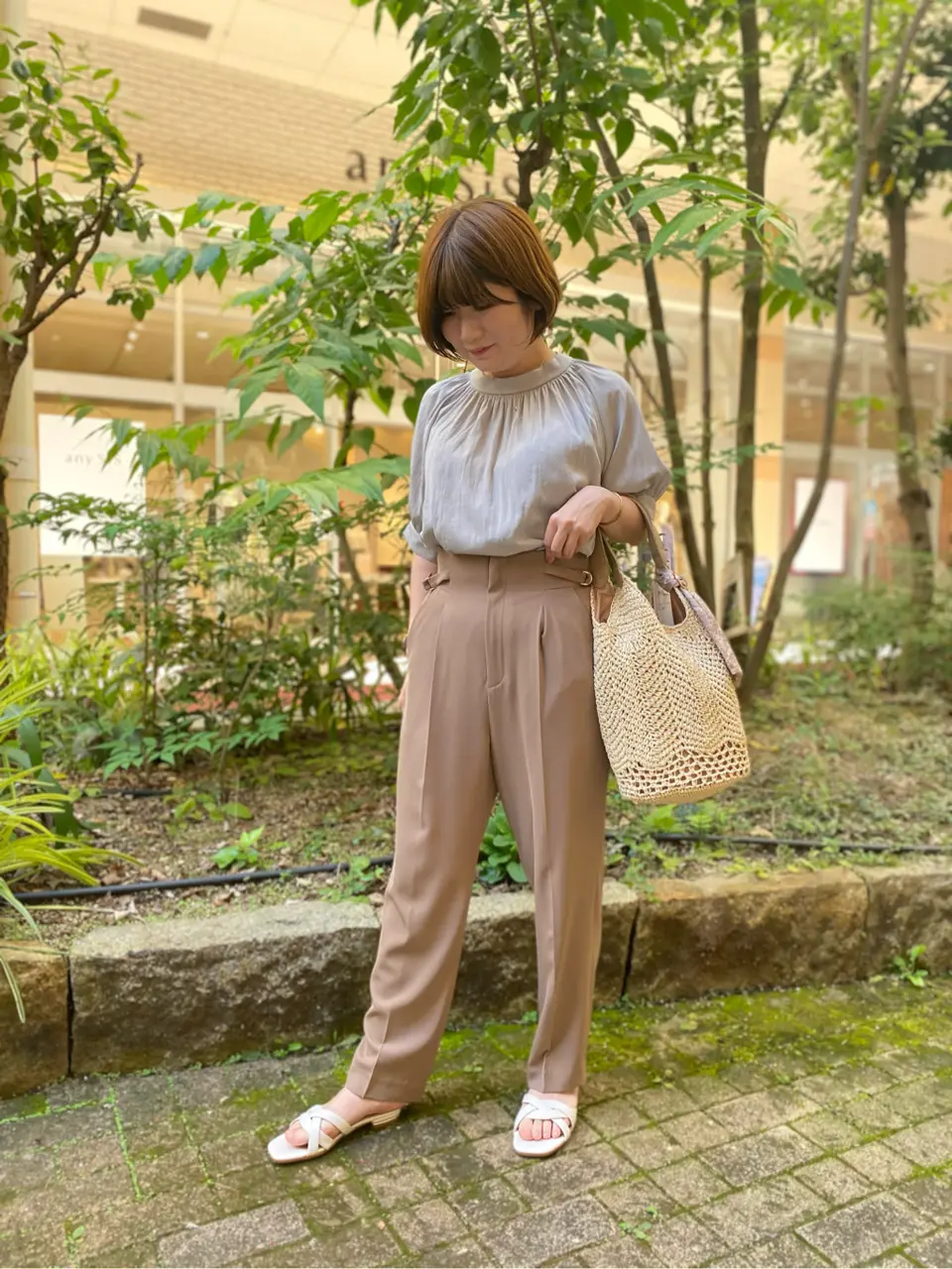 ANY SIS 岩本 コーディネート画像