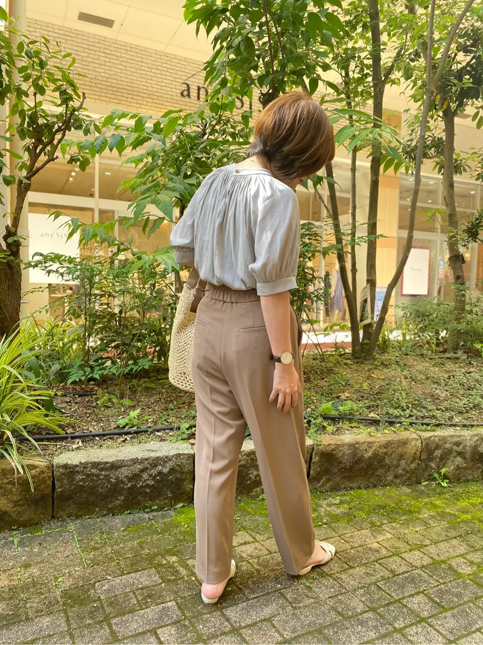 ANY SIS 岩本 コーディネート画像