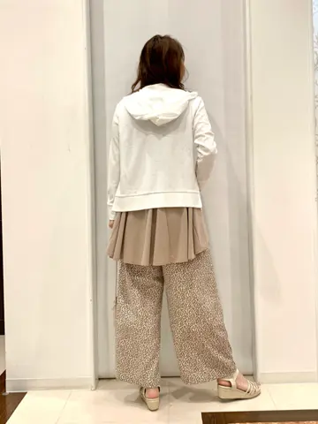 ANY SIS 横田 コーディネート画像