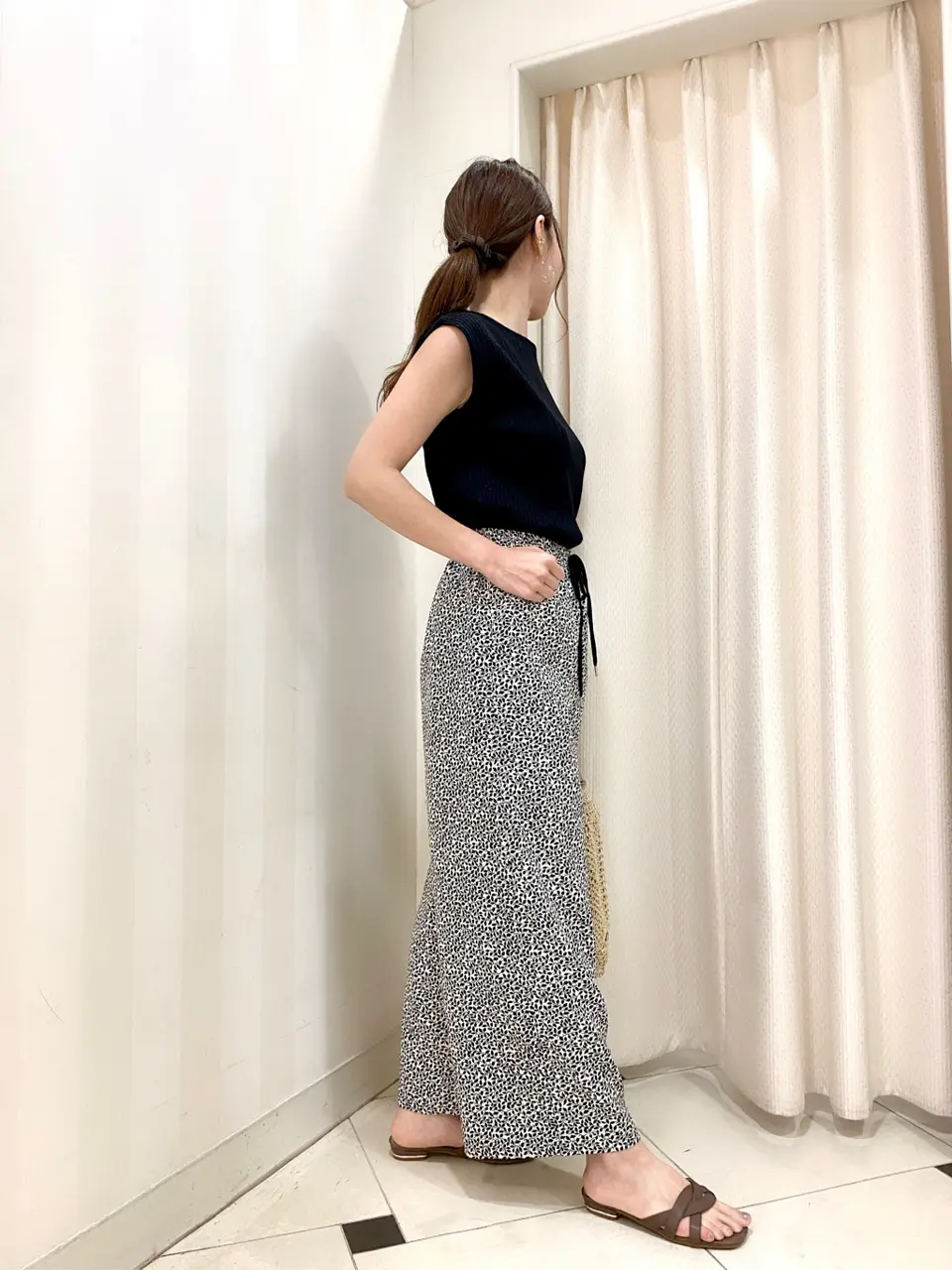 ANY SIS 金井 コーディネート画像