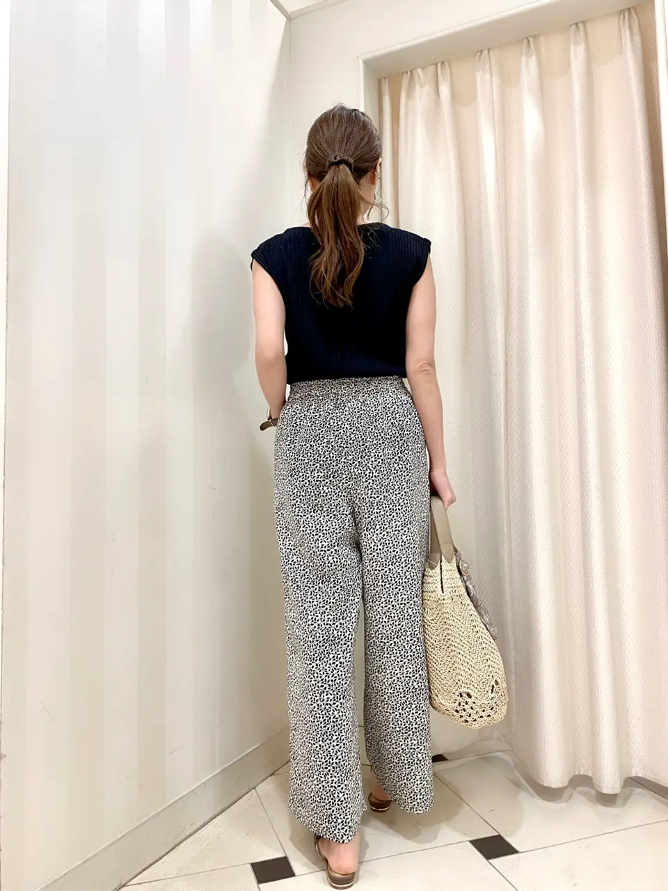 ANY SIS 金井 コーディネート画像