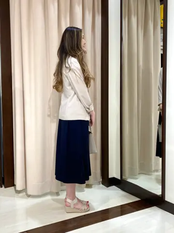 ANY SIS STAFF コーディネート画像