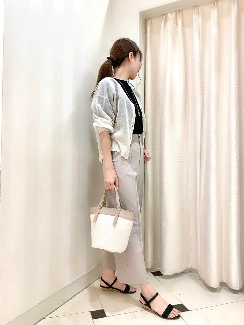 ANY SIS 金井 コーディネート画像