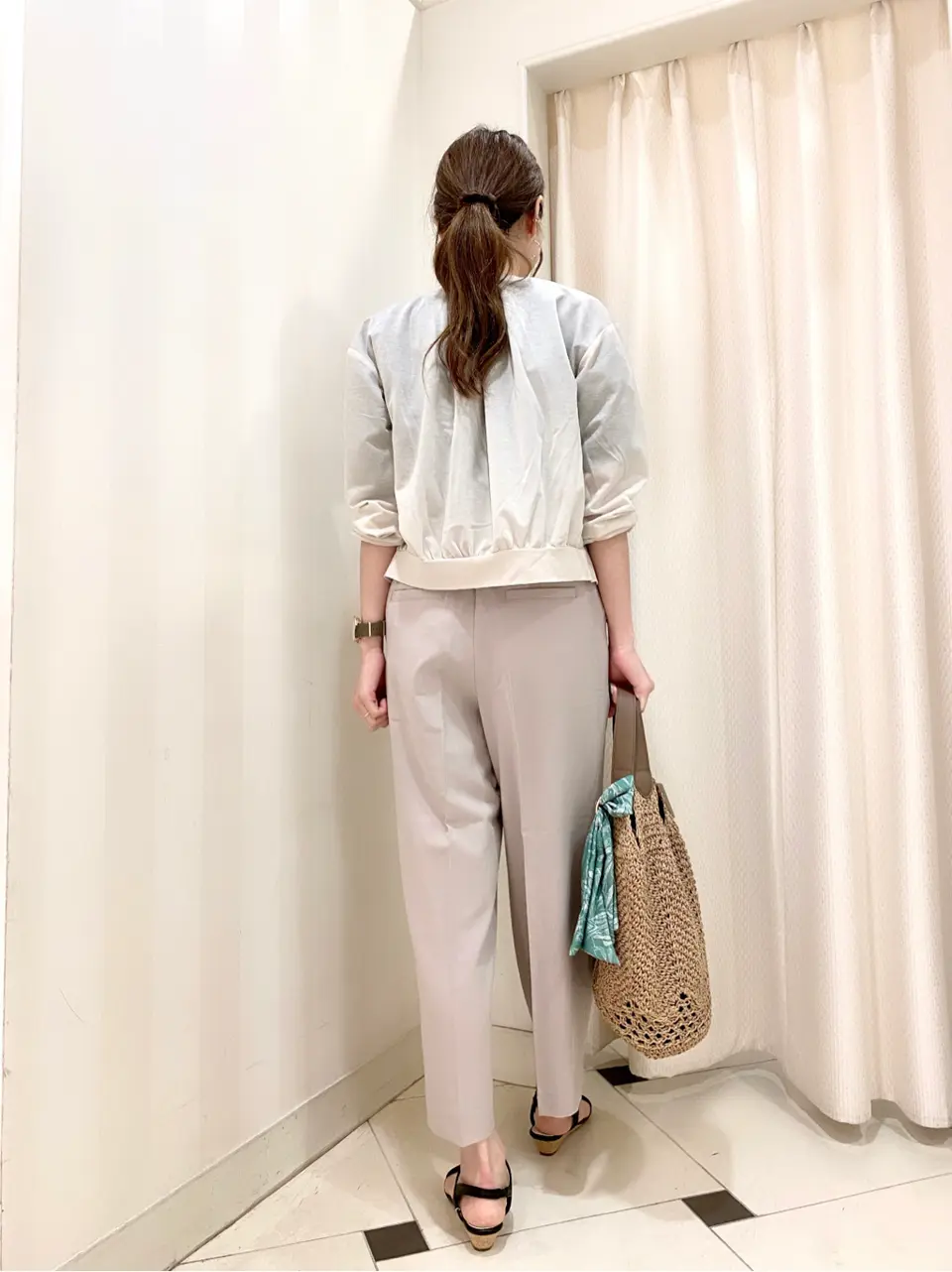 ANY SIS 金井 コーディネート画像