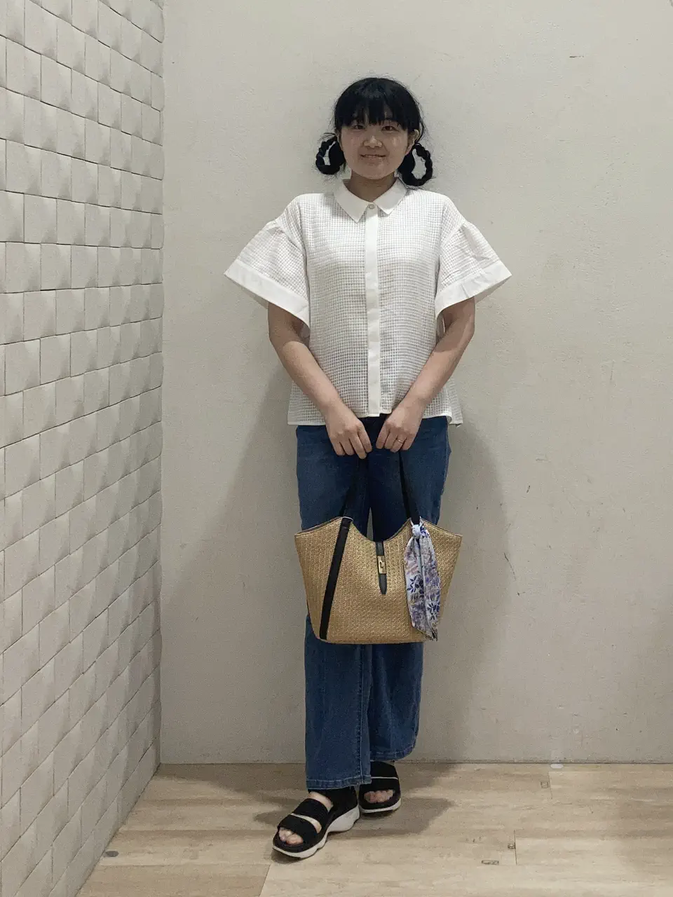 ANY SIS 川根　彩 コーディネート画像