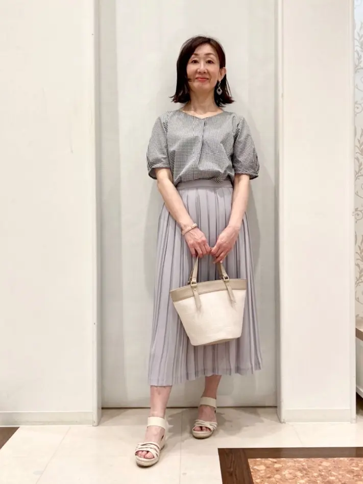 ANY SIS スタッフ コーディネート画像