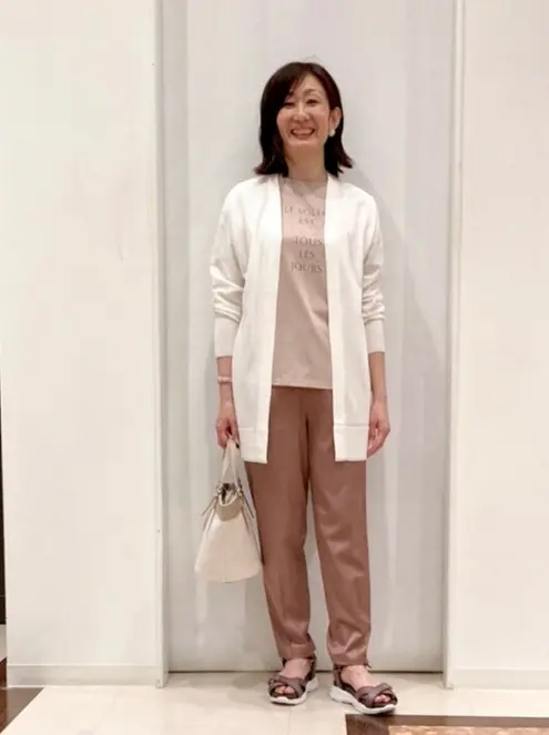 ANY SIS スタッフ コーディネート画像