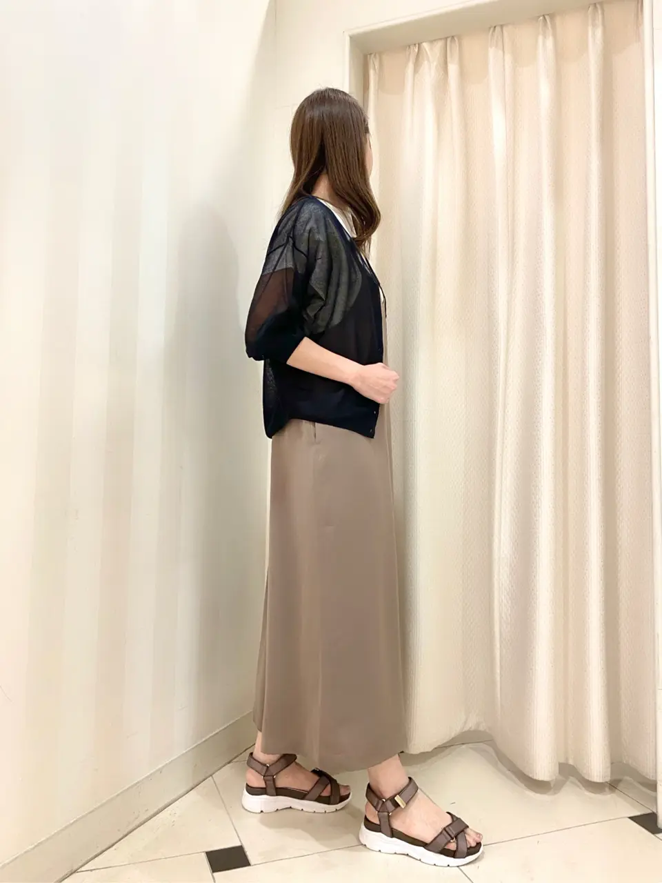 ANY SIS 金井 コーディネート画像