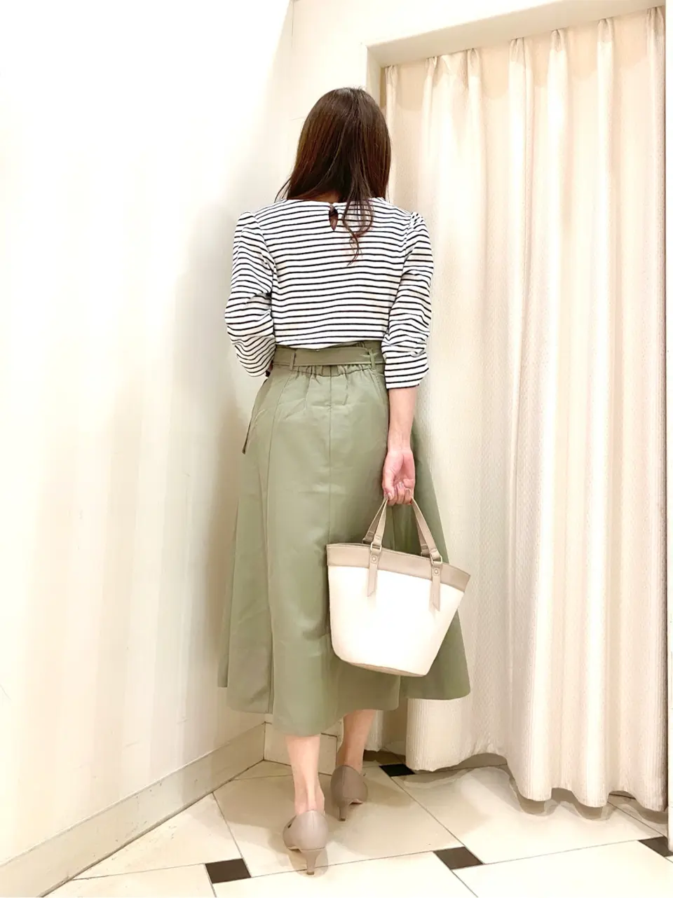 ANY SIS 金井 コーディネート画像