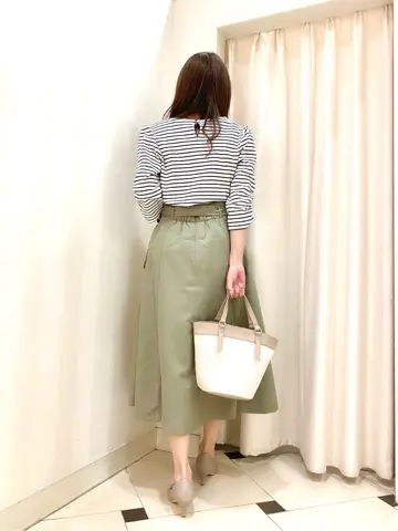 ANY SIS 金井 コーディネート画像