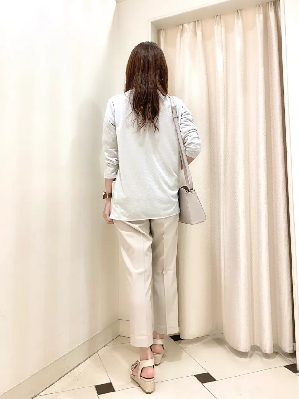 ANY SIS 金井 コーディネート画像