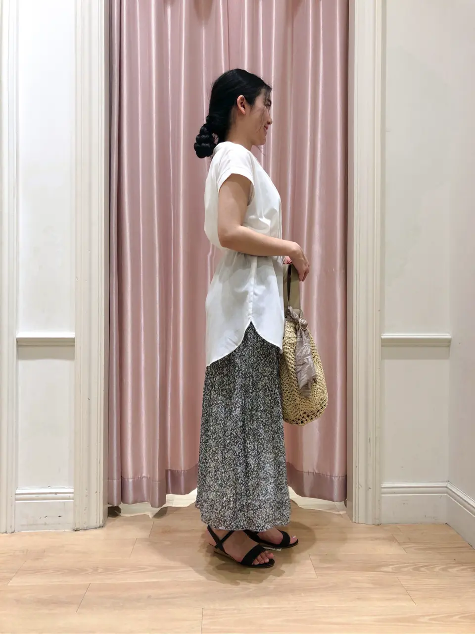 ANY SIS スタッフ コーディネート画像