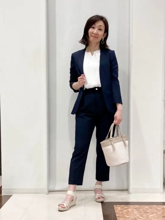 ANY SIS スタッフ コーディネート画像