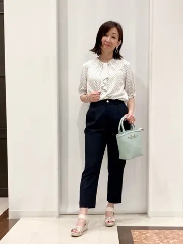 ANY SIS スタッフ コーディネート画像