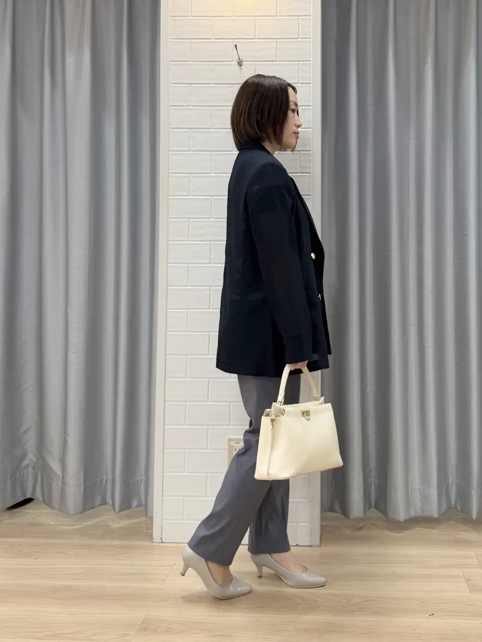 ANY SIS 丸岡 コーディネート画像