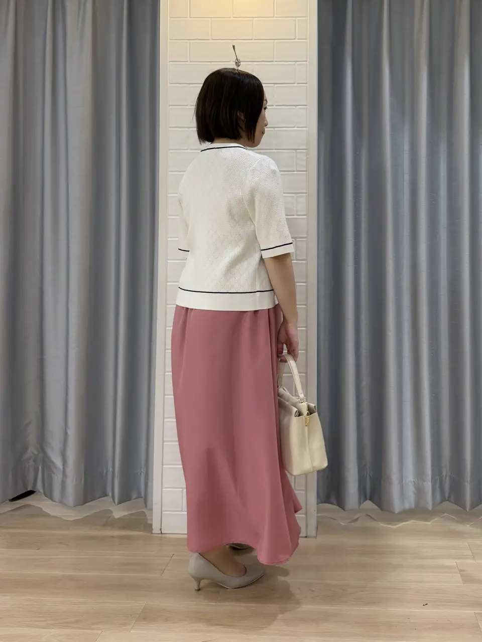 ANY SIS 丸岡 コーディネート画像