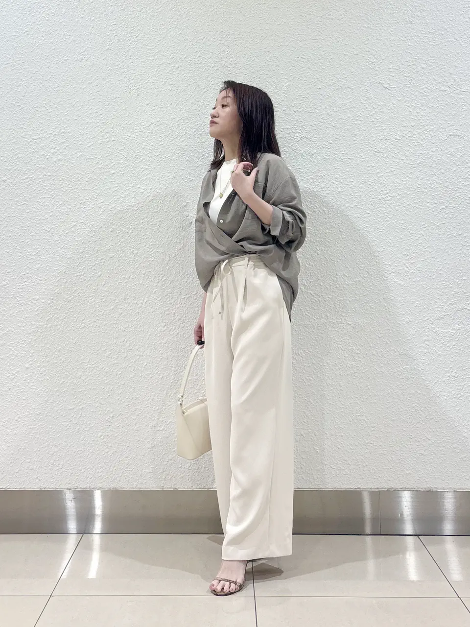 ANY SIS 加藤 コーディネート画像