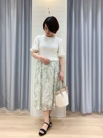 ANY SIS 丸岡 コーディネート画像