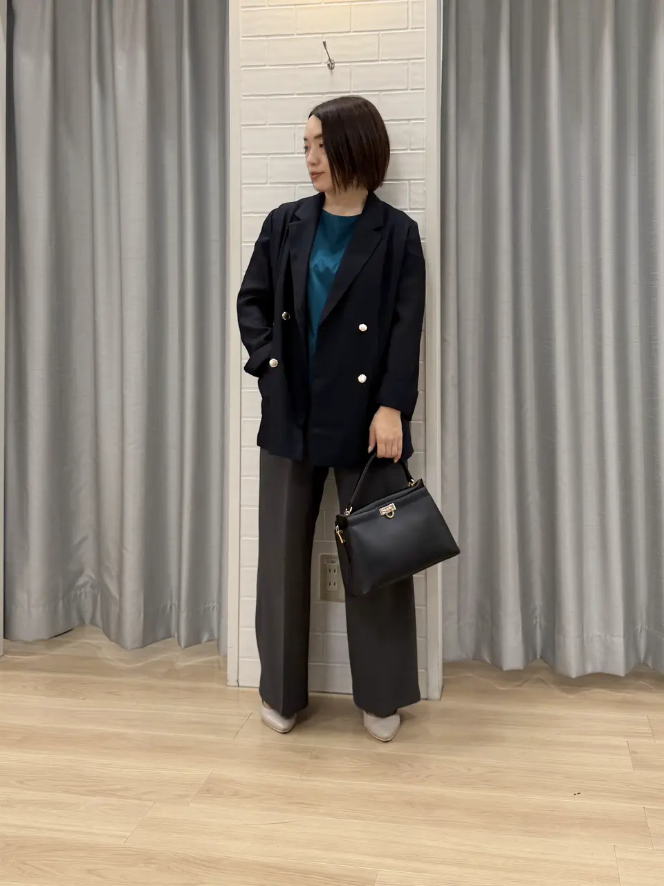 ANY SIS 丸岡 コーディネート画像