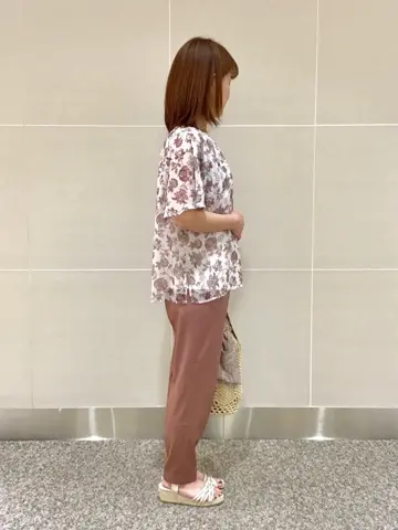 ANY SIS 浅野 コーディネート画像