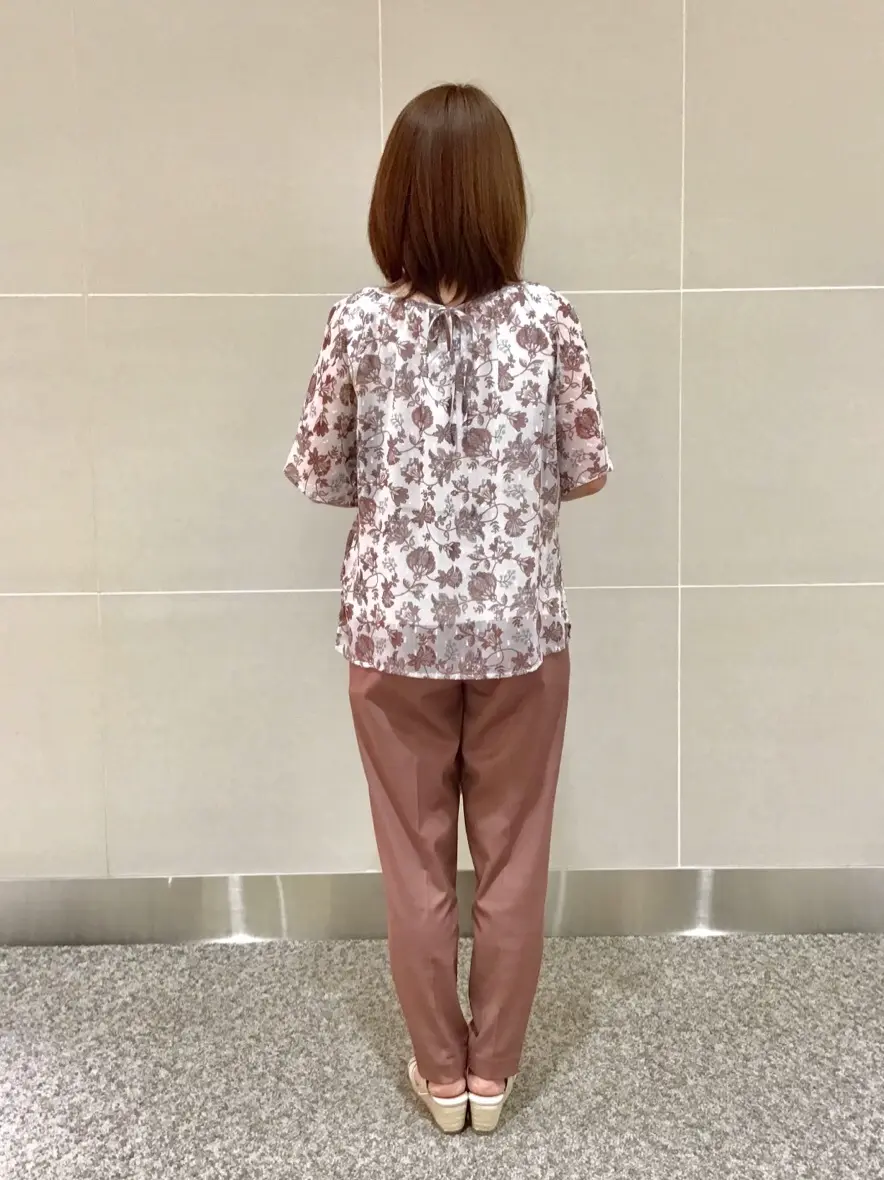 ANY SIS 浅野 コーディネート画像