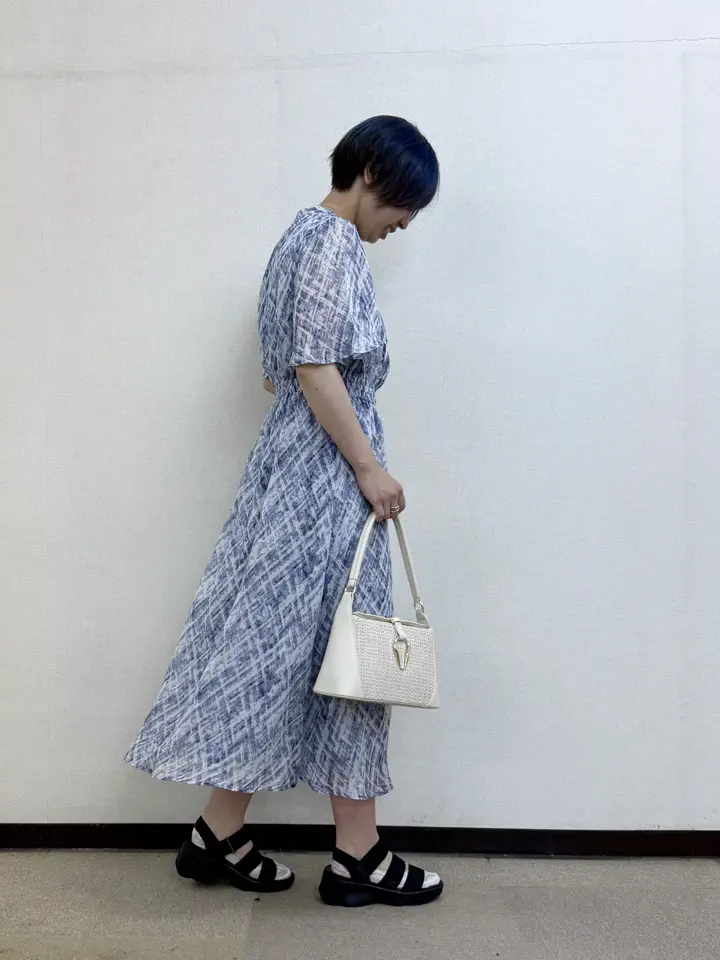 ANY SIS 村上 コーディネート画像