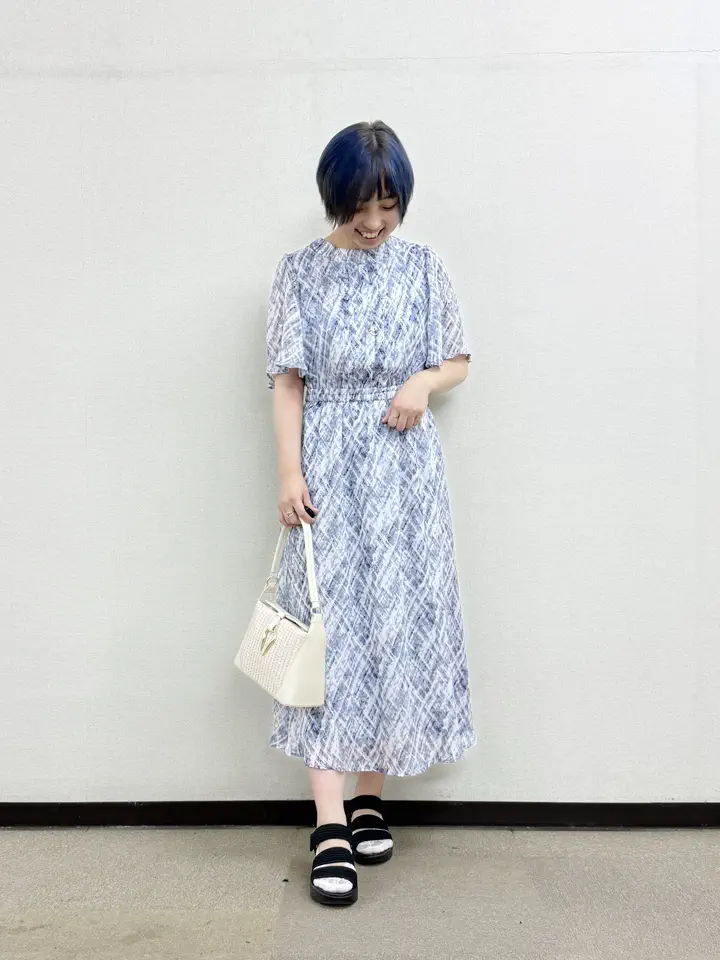 ANY SIS 村上 コーディネート画像