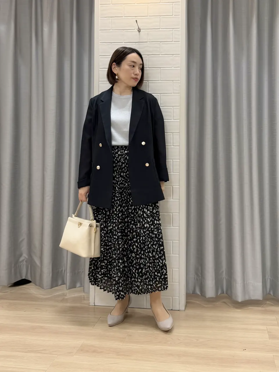 ANY SIS 丸岡 コーディネート画像