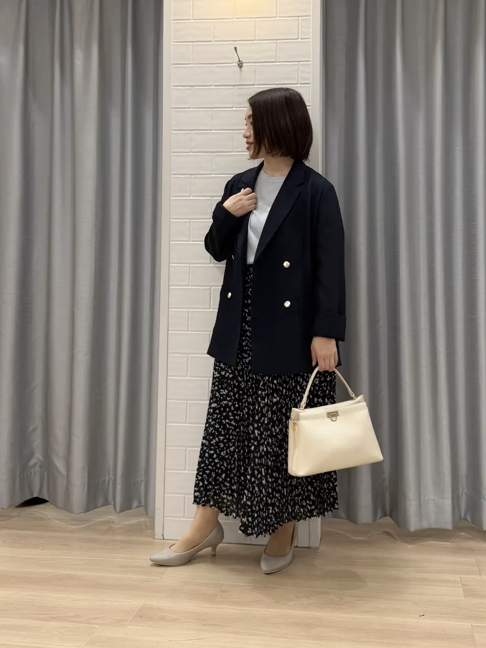 ANY SIS 丸岡 コーディネート画像