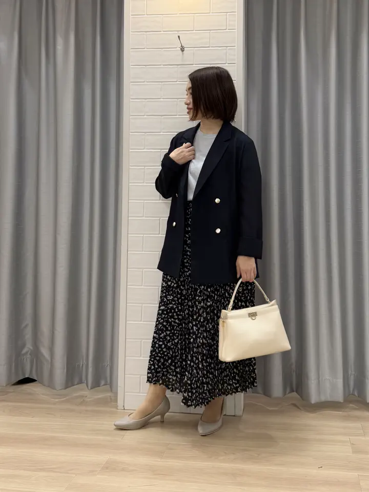 ANY SIS 丸岡 コーディネート画像