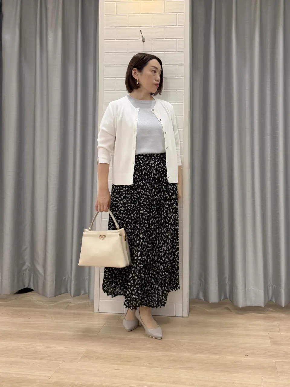 ANY SIS 丸岡 コーディネート画像