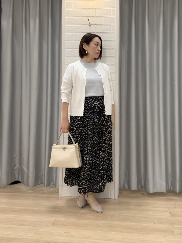 ANY SIS 丸岡 コーディネート画像