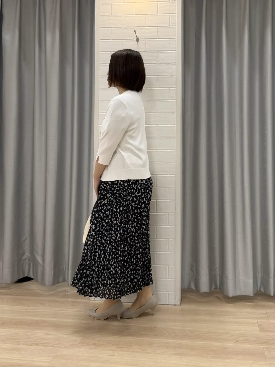 ANY SIS 丸岡 コーディネート画像