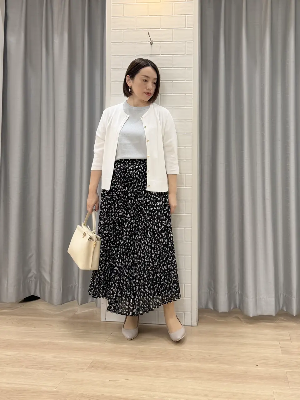 ANY SIS 丸岡 コーディネート画像