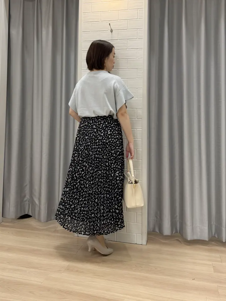 ANY SIS 丸岡 コーディネート画像