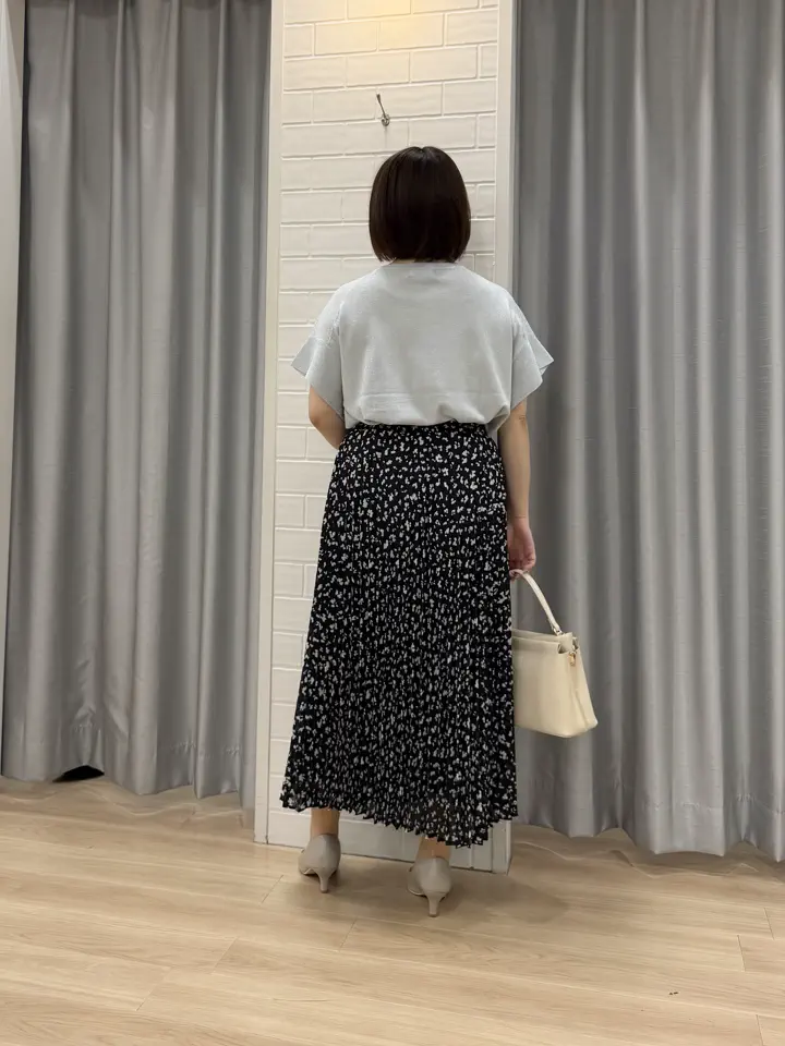 ANY SIS 丸岡 コーディネート画像
