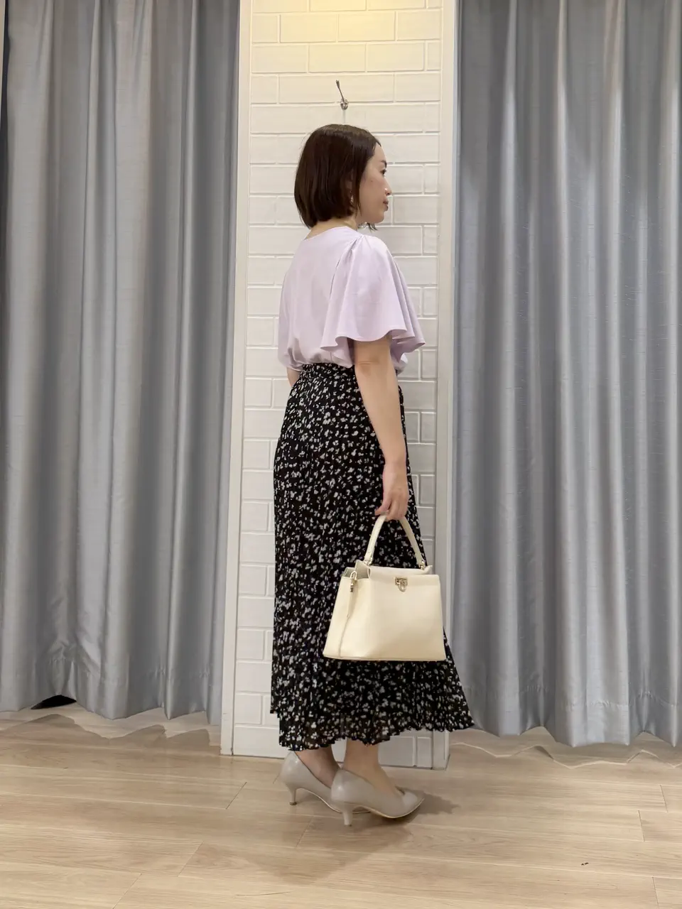 ANY SIS 丸岡 コーディネート画像