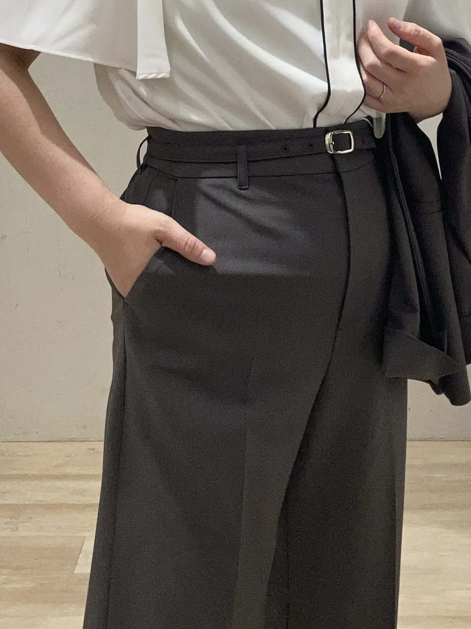 ANY SIS 川根　彩 コーディネート画像
