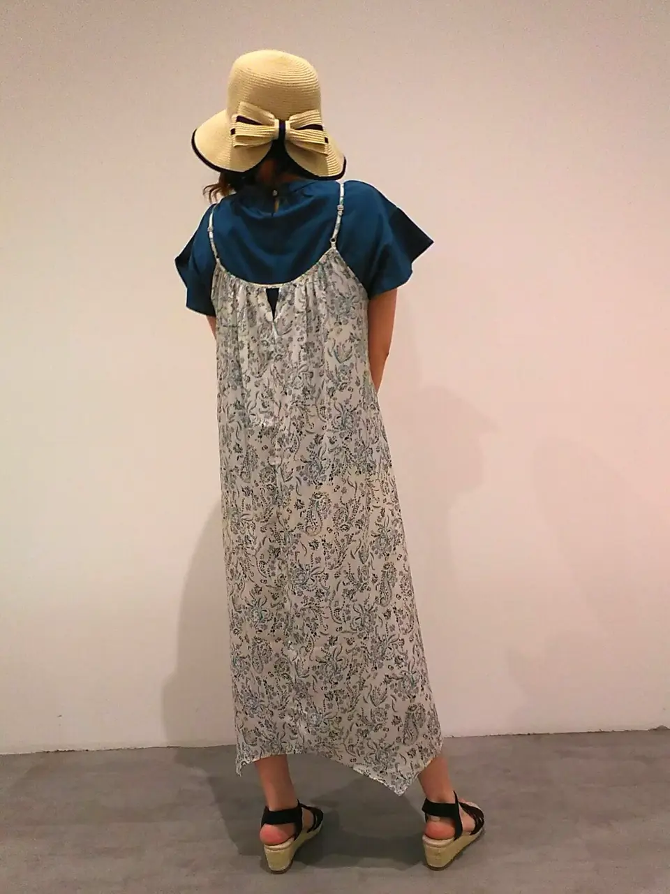 ANY SIS 川根　彩 コーディネート画像