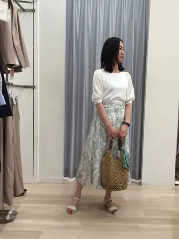 ANY SIS スタッフ コーディネート画像