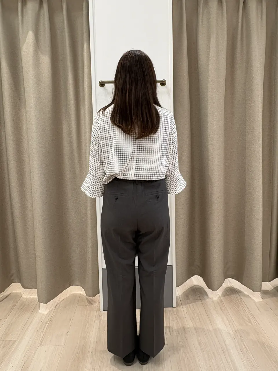 ANY SIS 笠羽 コーディネート画像