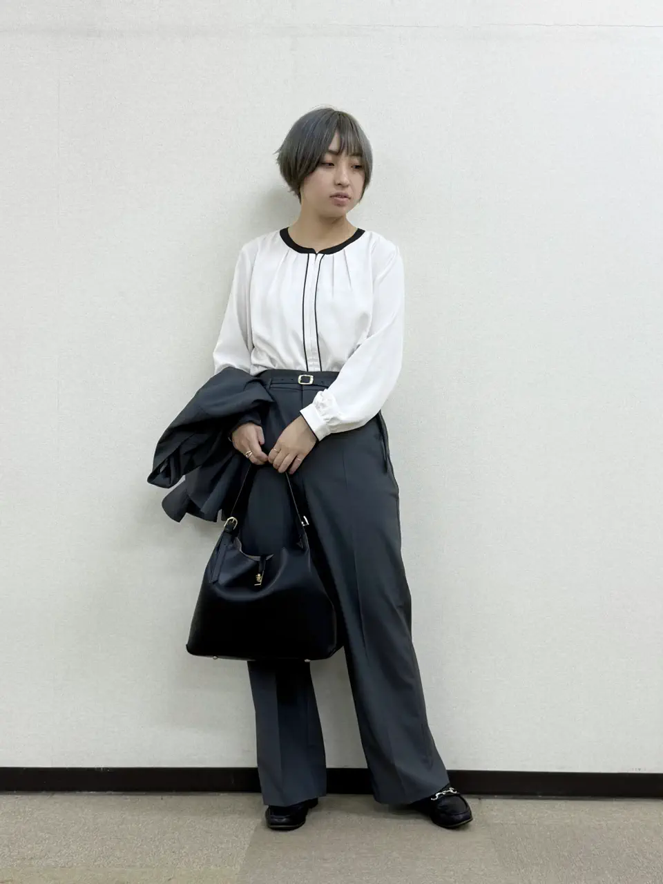 ANY SIS 村上 コーディネート画像